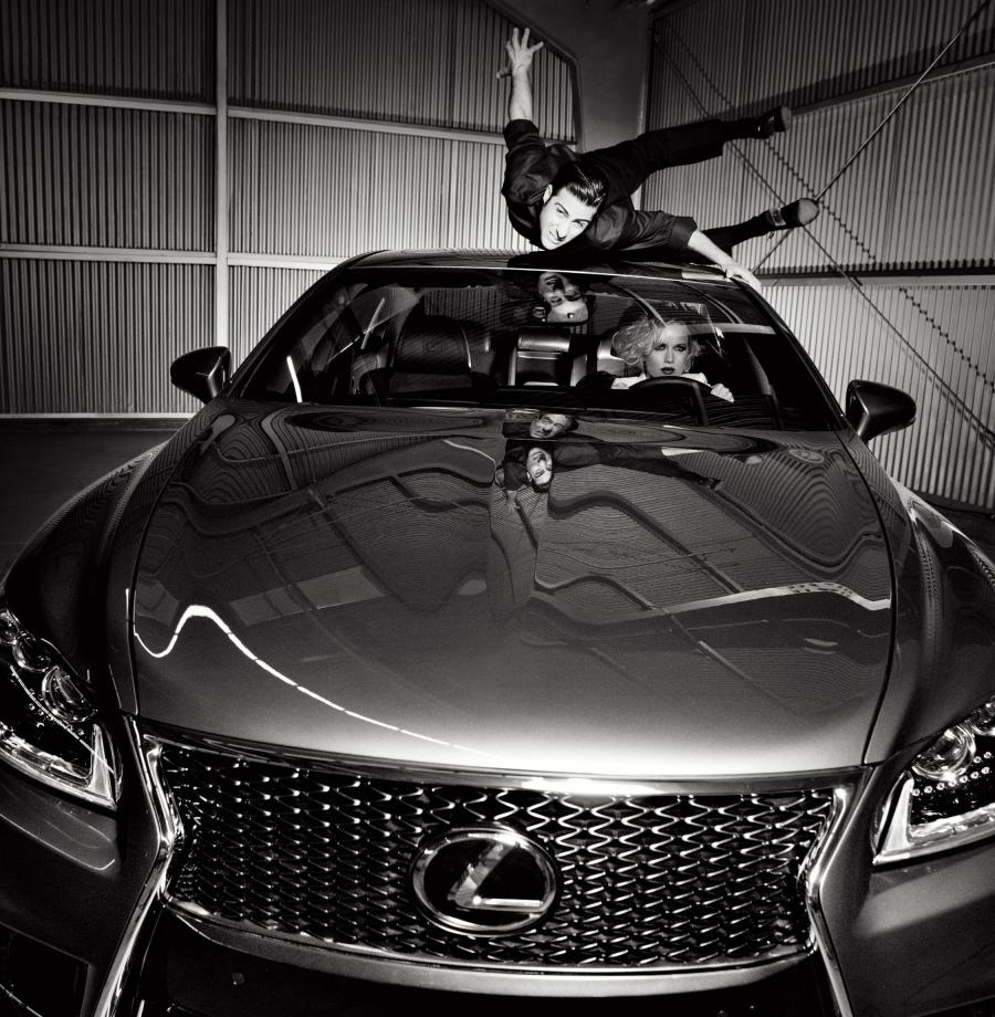 Lexus LS460 F-Sport 2013 года  (фото 29 из 47)